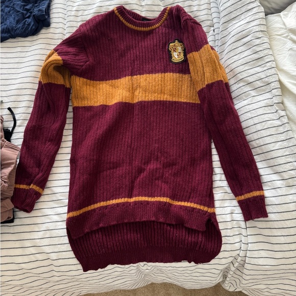 Maroon and Gold Sweater with Crest - Picture 1 of 1